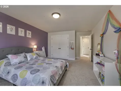 1004 NE 17th Avenue Canby OR 97013
