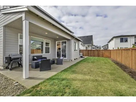 1004 NE 17th Avenue Canby OR 97013