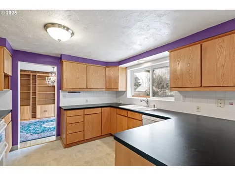 110 Rustic Place Eugene OR 97401