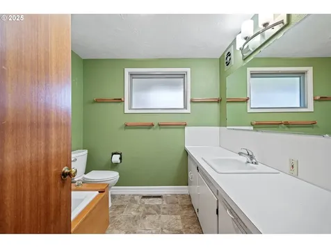 110 Rustic Place Eugene OR 97401