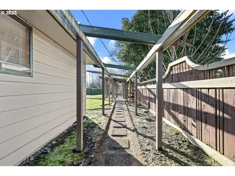 110 Rustic Place Eugene OR 97401