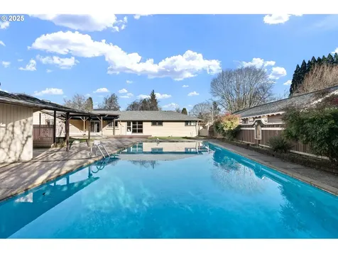 110 Rustic Place Eugene OR 97401