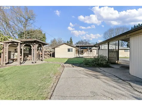 110 Rustic Place Eugene OR 97401