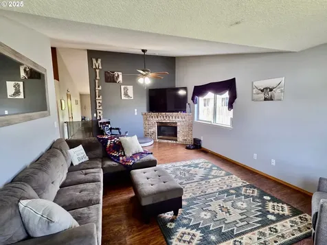 516 Pegasus Court Molalla OR 97038