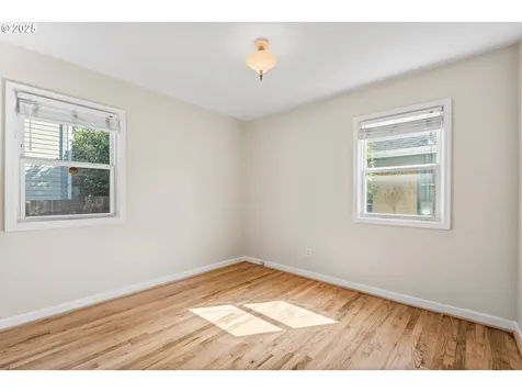 9205 SE Salmon Street Portland OR 97216
