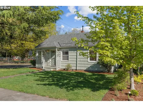 9205 SE Salmon Street Portland OR 97216