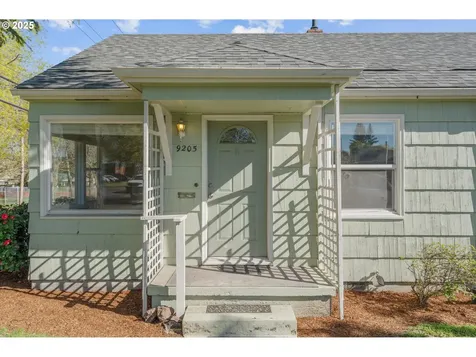 9205 SE Salmon Street Portland OR 97216