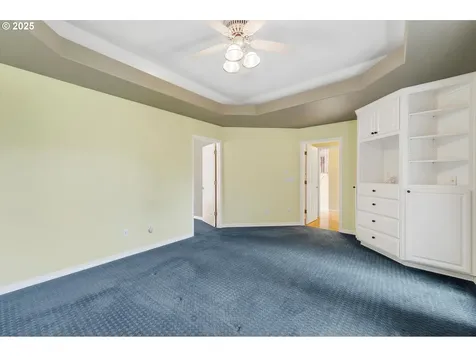 1093 NW Baker Crest Court Mcminnville OR 97128