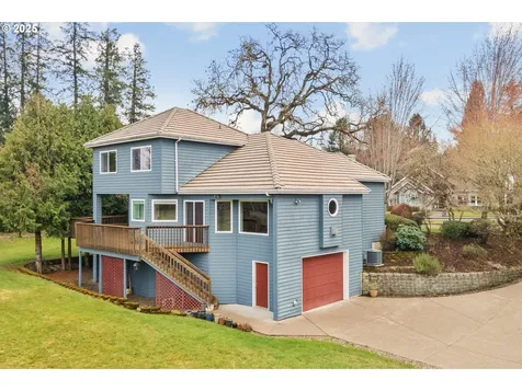 1093 NW Baker Crest Court Mcminnville OR 97128