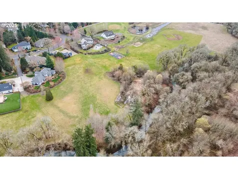 1093 NW Baker Crest Court Mcminnville OR 97128