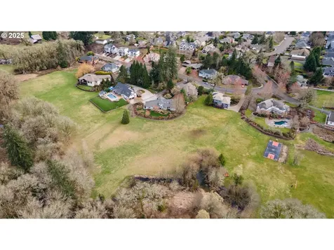 1093 NW Baker Crest Court Mcminnville OR 97128
