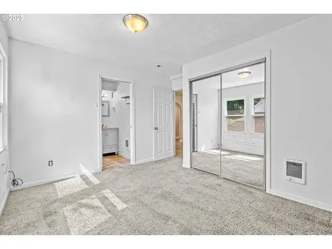 612 4th Street Woodburn OR 97071