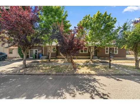 612 4th Street Woodburn OR 97071
