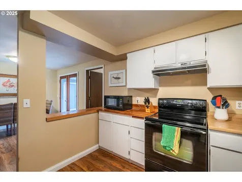 1145 Newport Avenue SW Bandon OR 97411