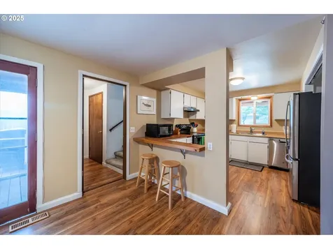 1145 Newport Avenue SW Bandon OR 97411