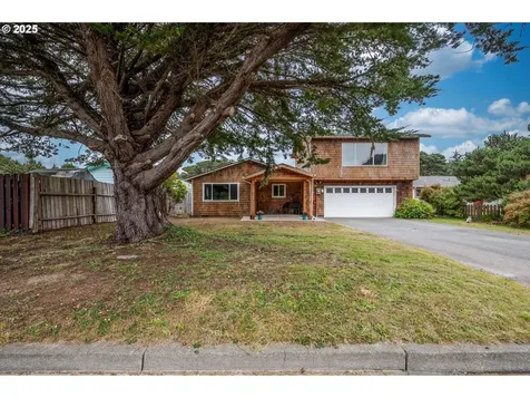 1145 Newport Avenue SW Bandon OR 97411