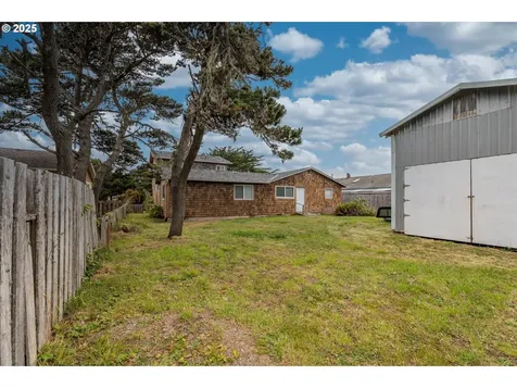 1145 Newport Avenue SW Bandon OR 97411