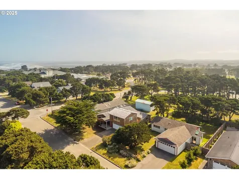 1145 Newport Avenue SW Bandon OR 97411