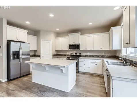 16991 NW Anita Street Portland OR 97229