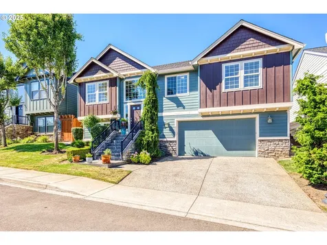633 N V Street Washougal WA 98671