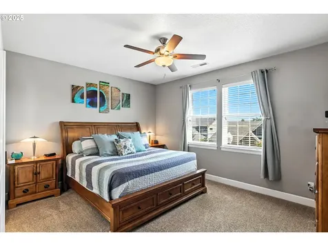 633 N V Street Washougal WA 98671