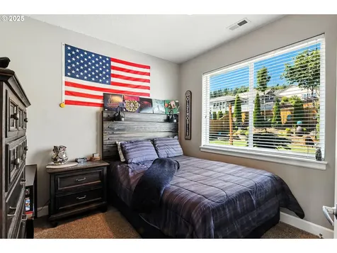 633 N V Street Washougal WA 98671