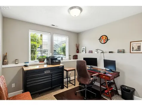 633 N V Street Washougal WA 98671