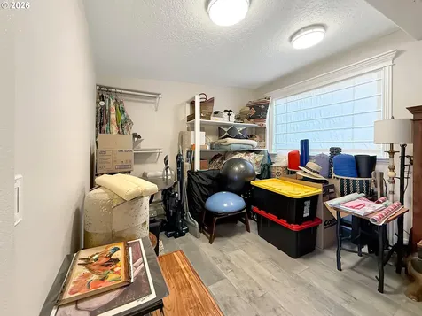 624 Fleet Street Brookings OR 97415