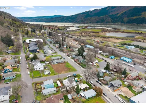 E Humboldt Street Bingen WA 98605