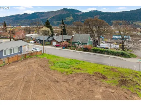 E Humboldt Street Bingen WA 98605