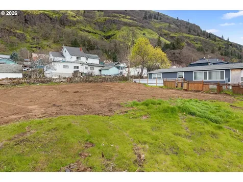 E Humboldt Street Bingen WA 98605