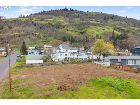 E Humboldt Street Bingen WA 98605