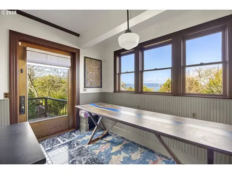 1175 11th Street Astoria OR 97103