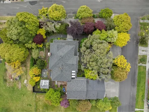 1175 11th Street Astoria OR 97103