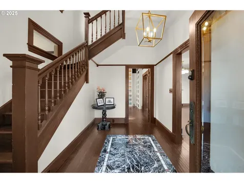 1175 11th Street Astoria OR 97103
