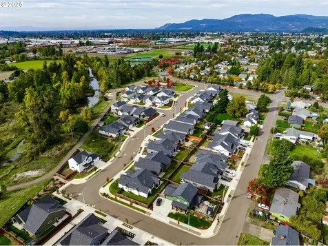 3266 Mountain Creek Lane Springfield OR 97478