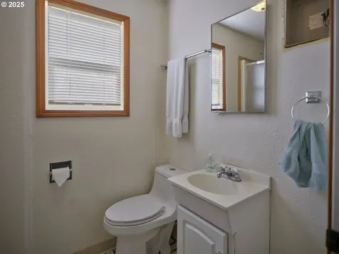 115 Whalen Loop Road Woodland WA 98674