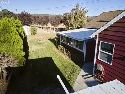 115 Whalen Loop Road Woodland WA 98674