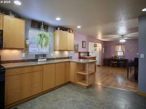 115 Whalen Loop Road Woodland WA 98674