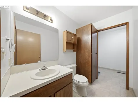 51945 SW 4th Street Scappoose OR 97056