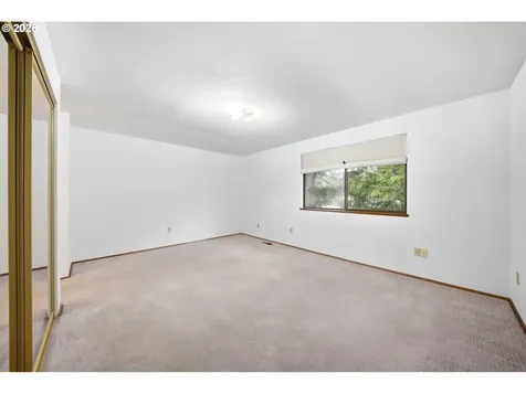 51945 SW 4th Street Scappoose OR 97056