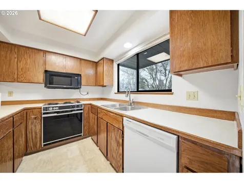 51945 SW 4th Street Scappoose OR 97056