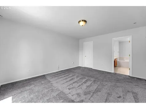 598 E Heritage Loop La Center WA 98629