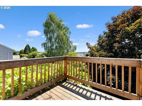 598 E Heritage Loop La Center WA 98629