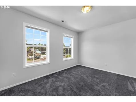 598 E Heritage Loop La Center WA 98629