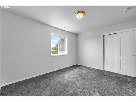 598 E Heritage Loop La Center WA 98629