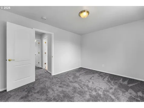 598 E Heritage Loop La Center WA 98629