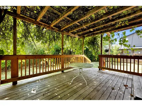 598 E Heritage Loop La Center WA 98629