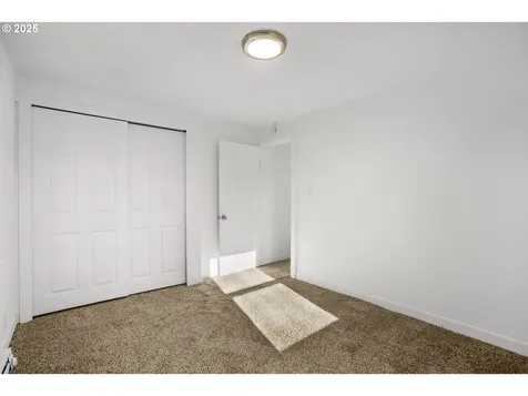 1386 G Street Washougal WA 98671