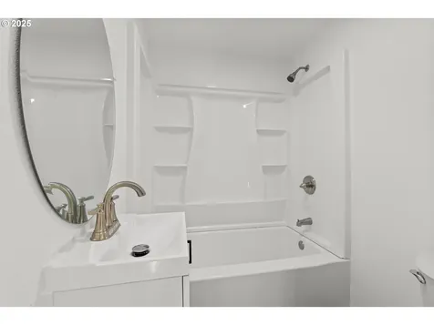 1386 G Street Washougal WA 98671